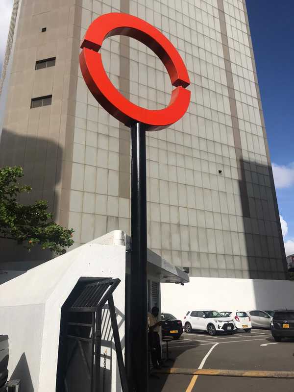 corporate_sign/pylon