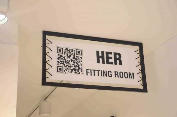 interior_branding/branded_apparel_outlet_