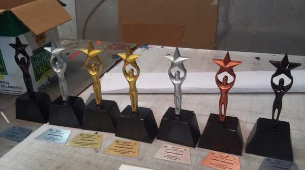 awards_badges_and_labels/acrylic_or_crystal_plaques