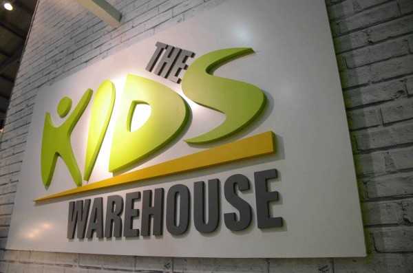 interior_branding/branded_apparel_outlet_