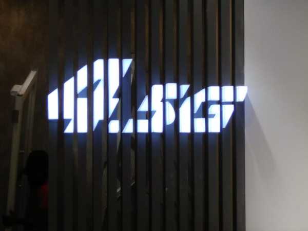 interior_branding/showroom_and_office_branding