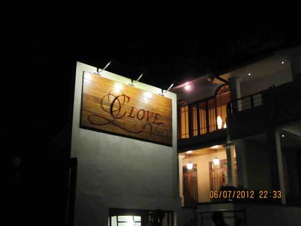 wooden_sign/exteriror_signage