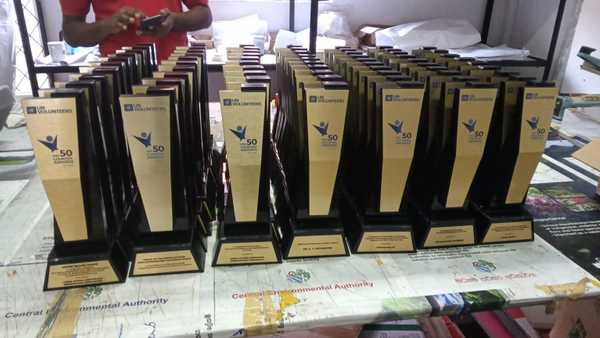 awards_badges_and_labels/wooden_plaques