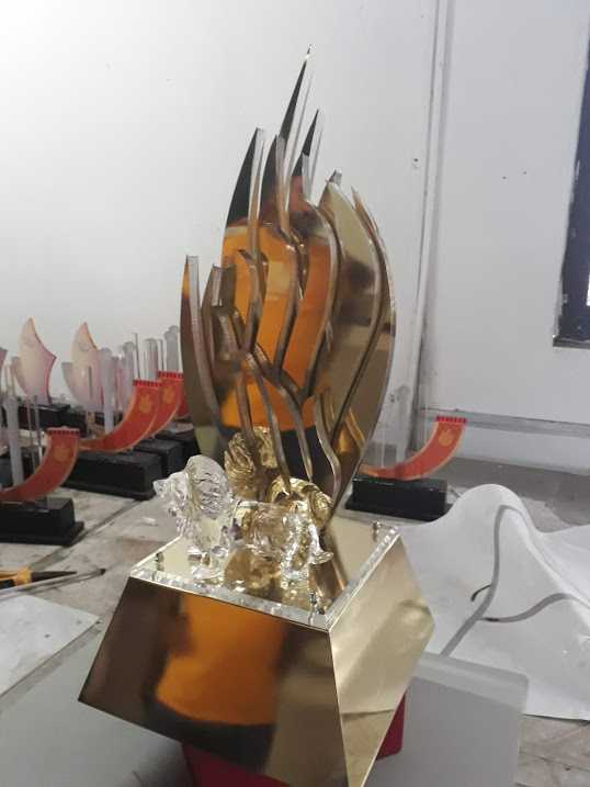 awards_badges_and_labels/acrylic_or_crystal_plaques