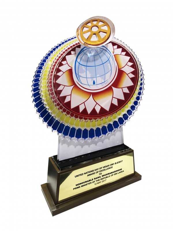 awards_badges_and_labels/acrylic_or_crystal_plaques